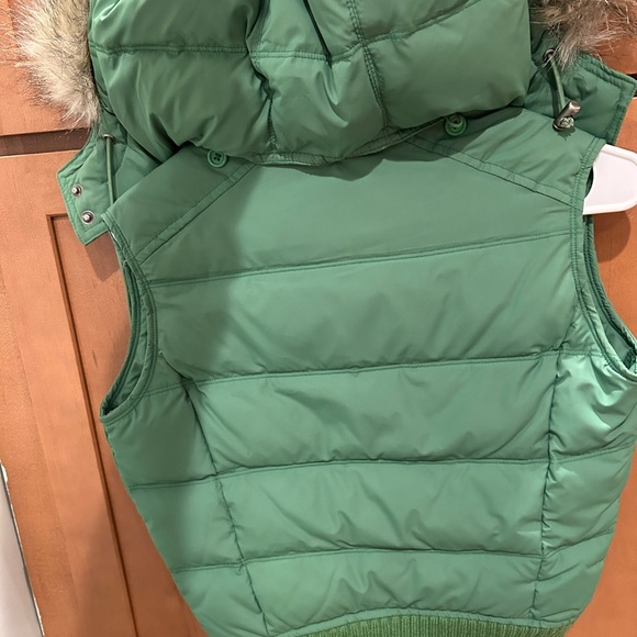 Vintage Abercrombie and Fitch hooded vest - Picture 4 of 9